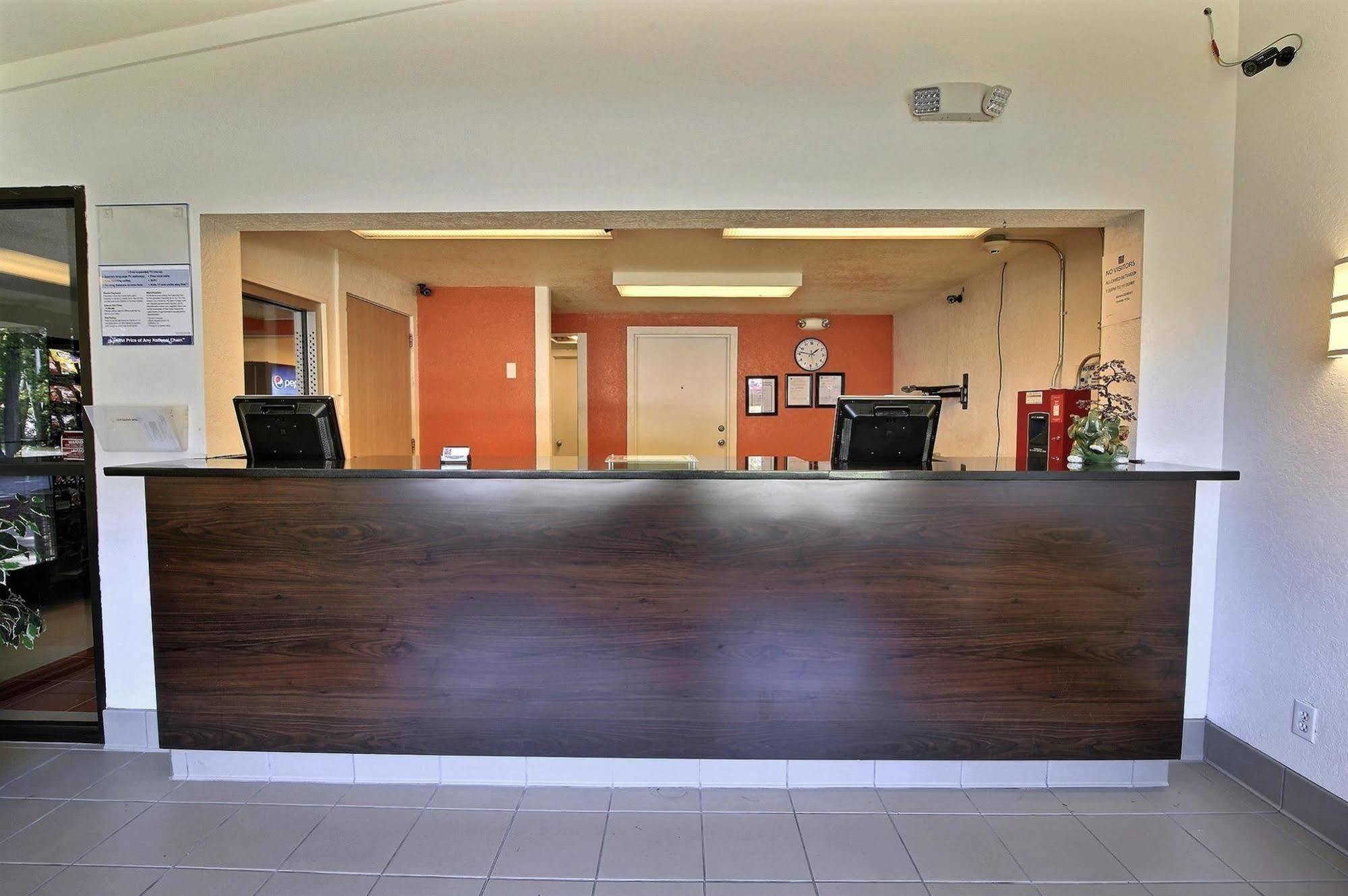 Motel 6-Newport News, Va Εξωτερικό φωτογραφία